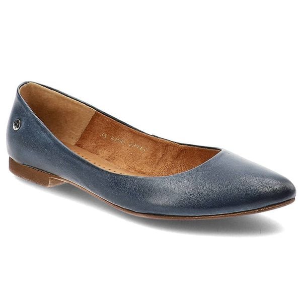 Granatowe Baleriny Maciejka Wygodne Obuwie Damskie. Niebieskie balerinki Maciejka, bez wzorów, ze skóry, bez obcasa, na obcasie, bez zapięcia. Za 260,90 zł.