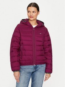 Tommy Jeans Kurtka zimowa Tape DW0DW18308 Czerwony Regular Fit. Czerwone kurtki Tommy Jeans, na zimę, xs, bez wzorów, z jeansu, bez kaptura. Za 579,99 zł.