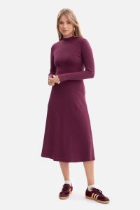 Bawełniana sukienka dzianinowa rozkloszowana fiolet. Sukienki Bewear, do pracy, m, bez wzorów, z bawełny, biznesowe, bez kołnierzyka, bez ramiączek, rozkloszowane. Za 259,00 zł.