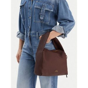 Torebka Tommy Hilfiger. Brązowe torebki klasyczne TOMMY HILFIGER, bez wzorów, bez dodatków. Za 636,99 zł.