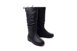 RIEKER TEX Y4693-00 black, kozaki damskie. Czarne kozaki Rieker, na zimę, bez wzorów, z wełny, bez obcasa, na koturnie, bez zapięcia. Za 499,90 zł.