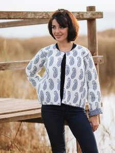 Isla Bonita by SIGRIS Kurtka przejściowa w kolorze białym rozmiar: XL. Białe kurtki Isla Bonita by SIGRIS, xl, bez wzorów, z bawełny, bez kaptura. Za 131,74 zł.