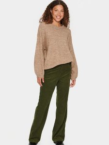 SAINT TROPEZ Sweter "Saint Tropez" w kolorze karmelowym rozmiar: L. Brązowe swetry oversize Saint Tropez, l, bez wzorów, bez ramiączek. Za 106,85 zł.