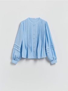 Wiskozowa koszula - jasnoniebieski. Niebieskie koszule Reserved, l, bez wzorów, z wiskozy, bez kołnierzyka, bez ramiączek. Za 119,99 zł.