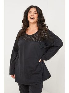 Curvy Lady Koszulka w kolorze czarnym rozmiar: 40/42. Czarne bluzki Curvy Lady, bez wzorów, klasyczne, bez kołnierzyka, bez ramiączek. Za 143,99 zł.