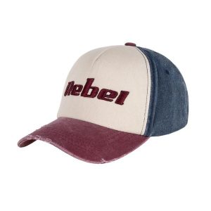 Czapka z daszkiem Rebel Active , kolor niebiesko-purpurowy , rozmiar M. Fioletowe czapki REBEL ACTIVE, bez wzorów, z bawełny. Za 39,00 zł.