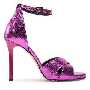 Sandały Karino. Czerwone sandały Karino, bez wzorów, bez obcasa, na szpilce, bez zapięcia. Za 449,99 zł.