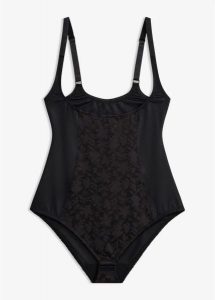 Mocno modelujące body z koronką. Czarne body i gorsety bonprix, bez wzorów, z koronki. Za 119,99 zł.