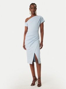 Rinascimento Sukienka koktajlowa CFC0127793003 Błękitny Slim Fit. Niebieskie sukienki Rinascimento, s, bez wzorów, z syntetyku, wizytowe, bez kołnierzyka, bez ramiączek. Za 599,99 zł.