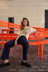 Jeansy wide leg granatowe. Jeansy MOODO, bez wzorów, z bawełny. Za 159,99 zł.