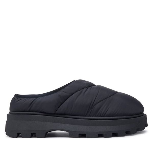 Śniegowce Steve Madden. Czarne buty zimowe Steve Madden, bez obcasa, bez zapięcia. Za 339,99 zł.