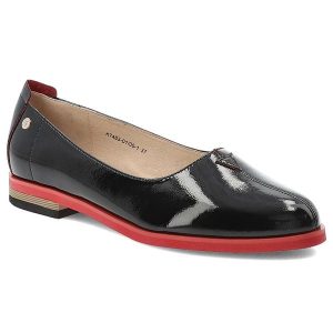 Baleriny damskie Maciejka, cholewka skóra naturalna lakierowana kontrastowa podeszwa wsuwany fason zaokrąglony nosek niski obcas, czarne, K7463-01/00. Czarne balerinki Maciejka, bez wzorów, z lakierowanej skóry, bez obcasa, na obcasie, bez zapięcia. Za 309,00 zł.