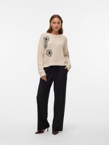 ONLY Sweter w kolorze beżowym rozmiar: S. Brązowe swetry oversize ONLY, s, bez wzorów, ze splotem, bez ramiączek. Za 127,35 zł.