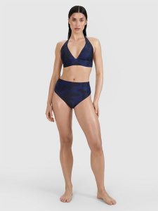 4F Dół od bikini damski - fioletowy XS. Fioletowe bikini 4f, bez wzorów, z elastanu. W wyprzedaży za 39,99 zł.