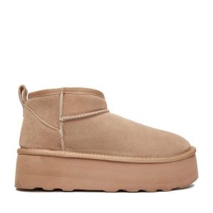 Śniegowce DeeZee. Brązowe buty zimowe DeeZee, bez obcasa, bez zapięcia. Za 349,99 zł.