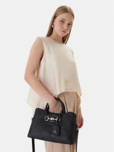 Guess Torebka Janie HWOS99 24060 Czarny. Czarne kuferki Guess, z aplikacjami, ze skóry, bez dodatków. Za 411,99 zł.