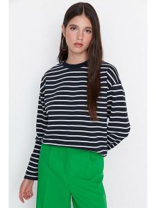Trendyol Bluza w kolorze czarno-białym rozmiar: S. Białe bluzy Trendyol, s, bez wzorów, bez kaptura. Za 65,85 zł.