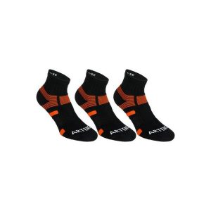 Skarpety sportowe tenis RS560 3 pary. Białe skarpetki ARTENGO, bez wzorów, z bawełny. Za 49,99 zł.