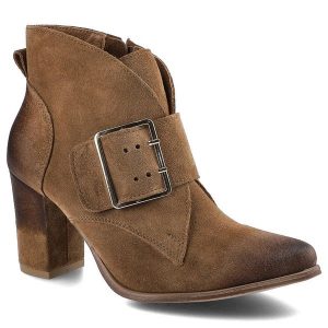 Brązowe Botki Exquisite Damskie Wygodne Obuwie. Brązowe botki Exquisite, na jesień, bez wzorów, z weluru, bez obcasa, na obcasie, bez zapięcia. Za 348,99 zł.