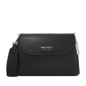 Torebka Nine West. Czarne listonoszki Nine West, bez wzorów, bez dodatków. Za 279,99 zł.