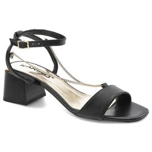 Czarne Sandały Karino Eleganckie Obuwie Damskie. Czarne sandały Karino, bez wzorów, z koronki, bez obcasa, na obcasie, bez zapięcia. Za 369,00 zł.