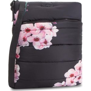 Torebka DESIGUAL - 18WAXF92 2000. Czarne listonoszki marki Desigual, z materiału. W wyprzedaży za 159,00 zł.