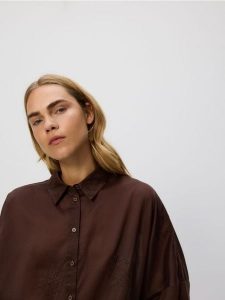 Koszula z lyocellu - brązowy. Brązowe koszule Reserved, l, bez wzorów, z lyocellu, bez kołnierzyka, bez ramiączek. Za 139,99 zł.