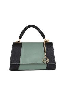 Mia Tomazzi Skórzana torebka "Livenza" w kolorze zielono-czarnym - 26 x 16 x 9 cm rozmiar: onesize. Czarne torebki klasyczne Mia Tomazzi, bez wzorów, z materiału, przez ramię, bez dodatków. Za 260,99 zł.