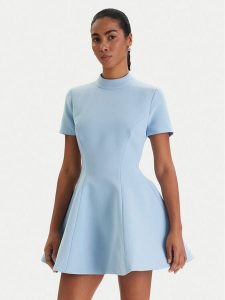 Bardot Sukienka koktajlowa Zephyra 59907DB Błękitny Slim Fit. Niebieskie sukienki Bardot, bez wzorów, z syntetyku, wizytowe, bez kołnierzyka, bez ramiączek. Za 689,99 zł.