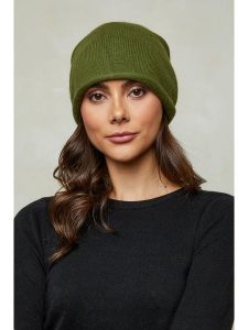 Soft Cashmere Czapka w kolorze zielonym rozmiar: onesize. Zielone czapki Soft Cashmere, bez wzorów, z materiału. Za 56,99 zł.