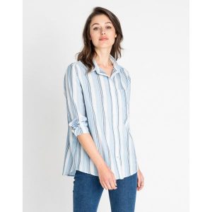 LEE ONE POCKET SHIRT DAMSKA KOSZULA PASKI SKY BLUE L46KUGLM 112110943. Niebieskie koszule Lee, l, bez wzorów, bez kołnierzyka, bez ramiączek. Za 129,99 zł.