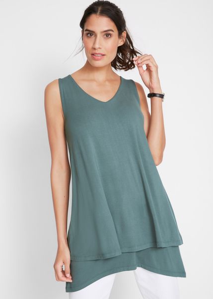 Długi top dwuwarstwowy z mieszanki wiskozy. Czarne topy bonprix, bez wzorów, z wiskozy, bez kołnierzyka, bez ramiączek. Za 82,99 zł.