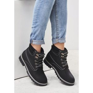 Czarne Traperki Cut to the Chase. Czarne buty zimowe marki Born2be, z materiału. Za 99,99 zł.