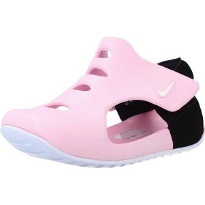 Sandały Córka Nike Sports róża. Czerwone sandały Nike, bez wzorów, bez obcasa, bez zapięcia. W wyprzedaży za 140,55 zł.