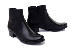 RIEKER 78653-00 black, botki damskie. Czarne botki Rieker, na zimę, bez wzorów, bez obcasa, na obcasie, bez zapięcia. Za 379,90 zł.
