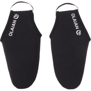 Skarpety neoprenowe 1,5 mm do płetw do bodyboardu. Czarne skarpetki RADBUG, bez wzorów, z neoprenu. W wyprzedaży za 29,99 zł.