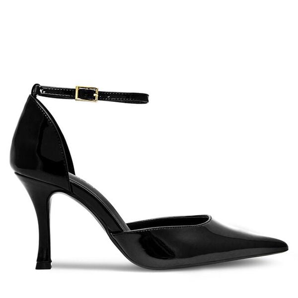 Szpilki Lasocki. Czarne szpilki Lasocki, bez wzorów, bez obcasa. Za 229,99 zł.