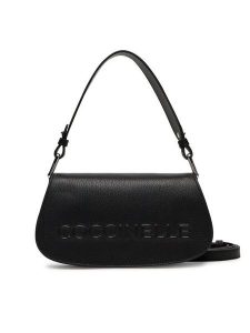 Coccinelle Torebka E5 QBB 52 01 01 Czarny. Czarne torebki klasyczne Coccinelle, bez wzorów, ze skóry, bez dodatków. Za 619,99 zł.