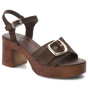 Sandały damskie Marco Tozzi, cholewka ze skóry naturalnej zamszowej drewnopodobne wykończenie elegancko casualowy styl, brązowe, 2-28391-46 361. Brązowe sandały Marco Tozzi, bez wzorów, ze skóry, bez obcasa, na obcasie, bez zapięcia. Za 299,00 zł.