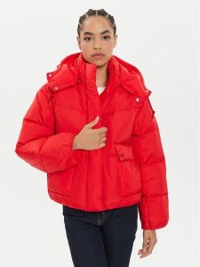 Levi's® Kurtka puchowa Western Bubble A8527-0004 Czerwony Regular Fit. Czerwone kurtki l, bez wzorów, z puchu, bez kaptura. Za 569,99 zł.