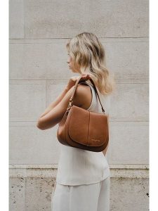 Maison héritage PARIS Skórzana torebka "Lirio" w kolorze jasnobrązowym - 27 x 21 x 8 cm rozmiar: onesize. Brązowe torebki klasyczne Maison héritage PARIS, bez wzorów, z materiału, przez ramię, bez dodatków. Za 347,99 zł.