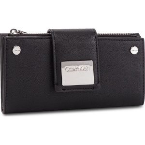 Duży Portfel Damski CALVIN KLEIN - Ck Lock Lrg Trifold K60K605099 001. Portfele marki Calvin Klein. Za 339,00 zł.