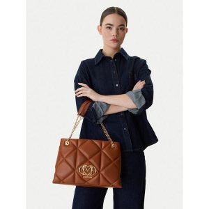 Torebka LOVE MOSCHINO. Brązowe torebki klasyczne LOVE MOSCHINO, bez wzorów, bez dodatków. Za 651,99 zł.