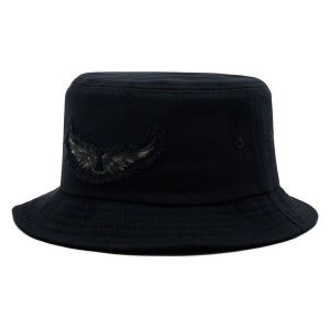 Kapelusz Zadig & Voltaire. Czarne kapelusze Zadig & Voltaire, bez wzorów. Za 599,99 zł.