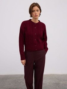 BGN Kardigan w kolorze bordowym rozmiar: 40. Czerwone kardigany BGN, z wełny. Za 131,12 zł.