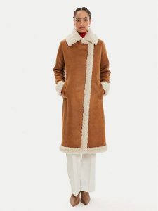 Fracomina Kożuch FR24WC4005O44601 Brązowy Regular Fit. Brązowe płaszcze Fracomina, xl, bez wzorów, z syntetyku, bez kaptura. Za 859,00 zł.