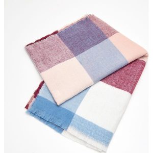 Szalik w kratę - Wielobarwny. Szaliki marki Cropp. W wyprzedaży za 19,99 zł.