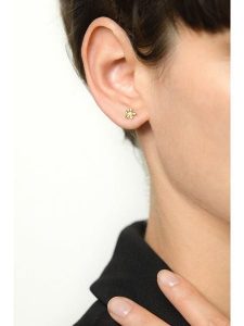 OR ÉCLAT Złote kolczyki-wkrętki "Mini fleurs" z cyrkoniami rozmiar: onesize. Żółte kolczyki OR ÉCLAT, z cyrkonią, złote. Za 217,99 zł.