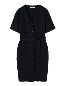 TATUUM Sukienka "Lezi" w kolorze granatowym rozmiar: M. Niebieskie sukienki Tatuum, na co dzień, m, bez wzorów, z tkaniny, bez kołnierzyka, bez ramiączek, midi, proste. Za 203,93 zł.