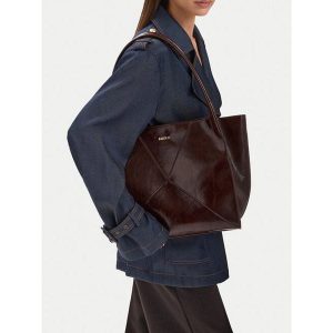 Torebka MEXX. Brązowe shopper bag Mexx, bez wzorów, bez dodatków. Za 229,99 zł.